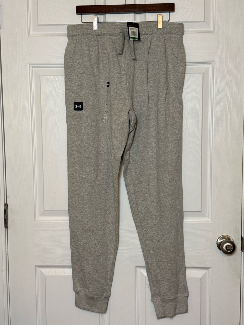 Under Armour Light Gray Men's Jogger Sweatpants